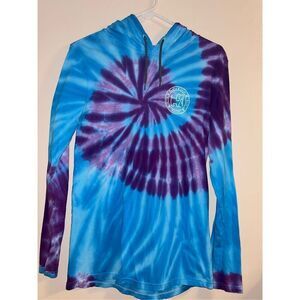 Tye dye long sleeve shirt size medium